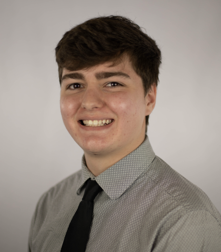 headshot of Gabe Jandebeur