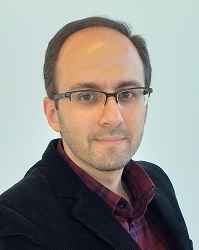 马达维尤尼斯