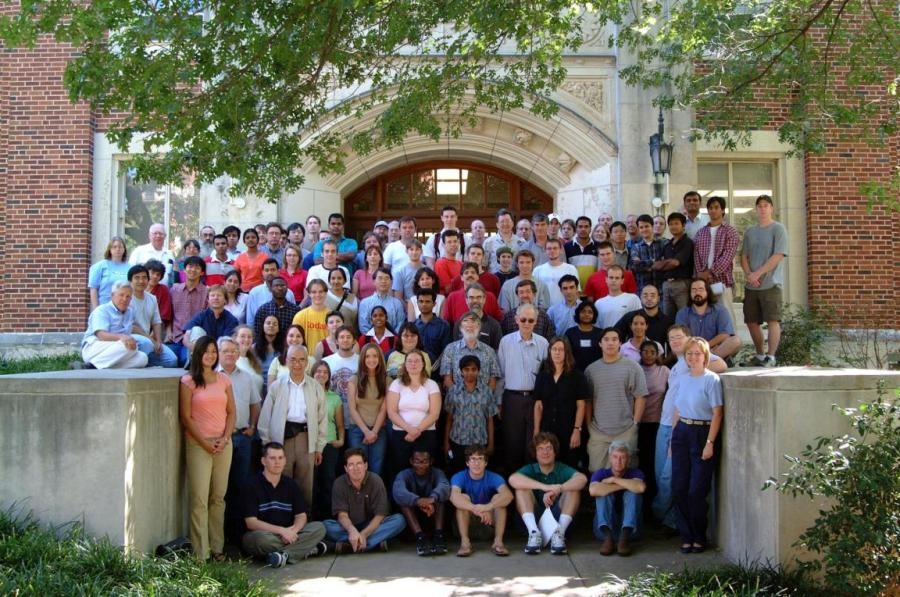 2004-2005 group photo in color.