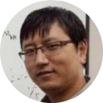 A photo of Xinyu Dai.
