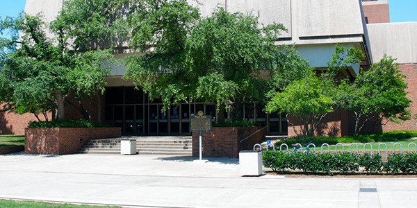photo of dale hall 