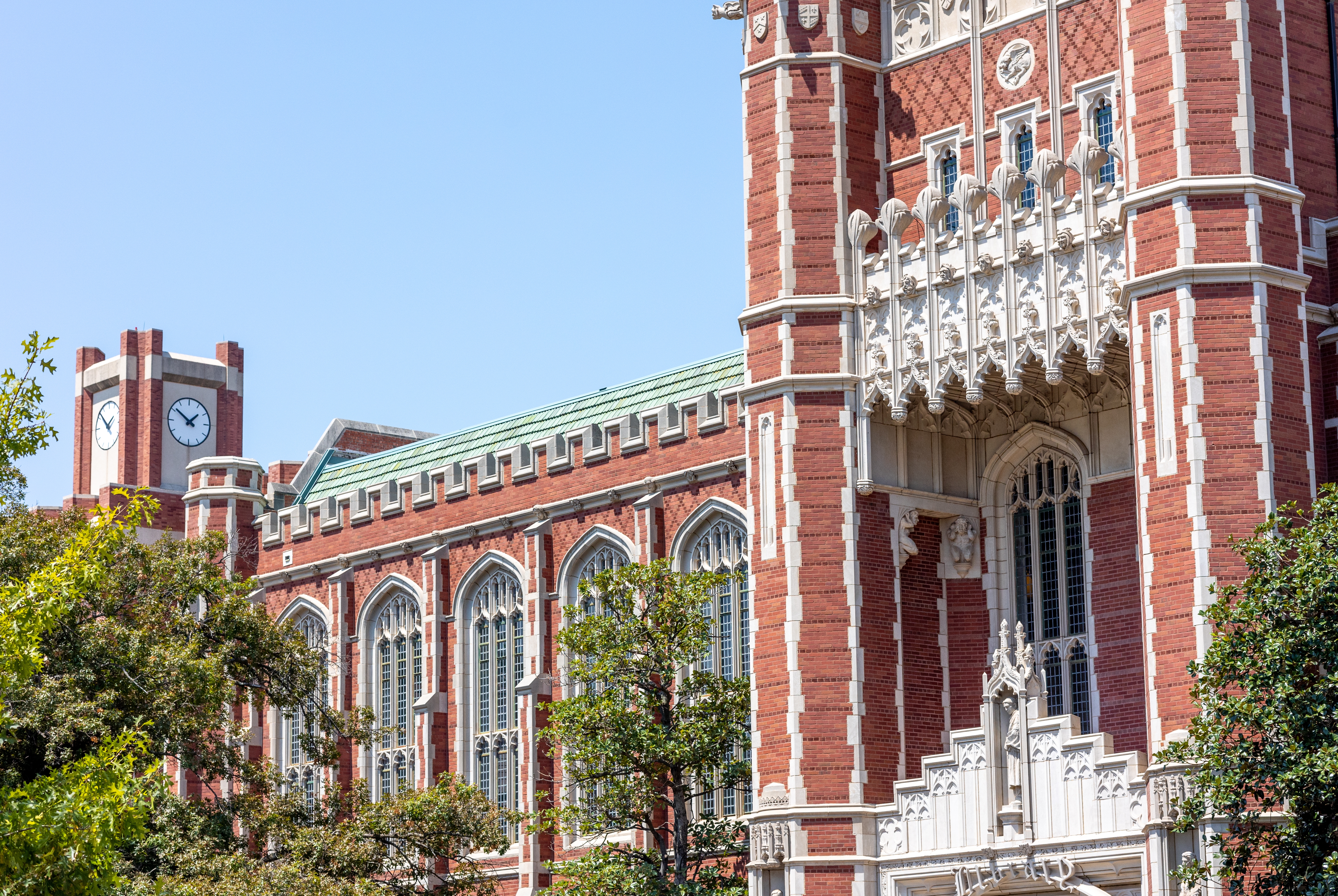 Picture of the Bizzell Memorial Library
