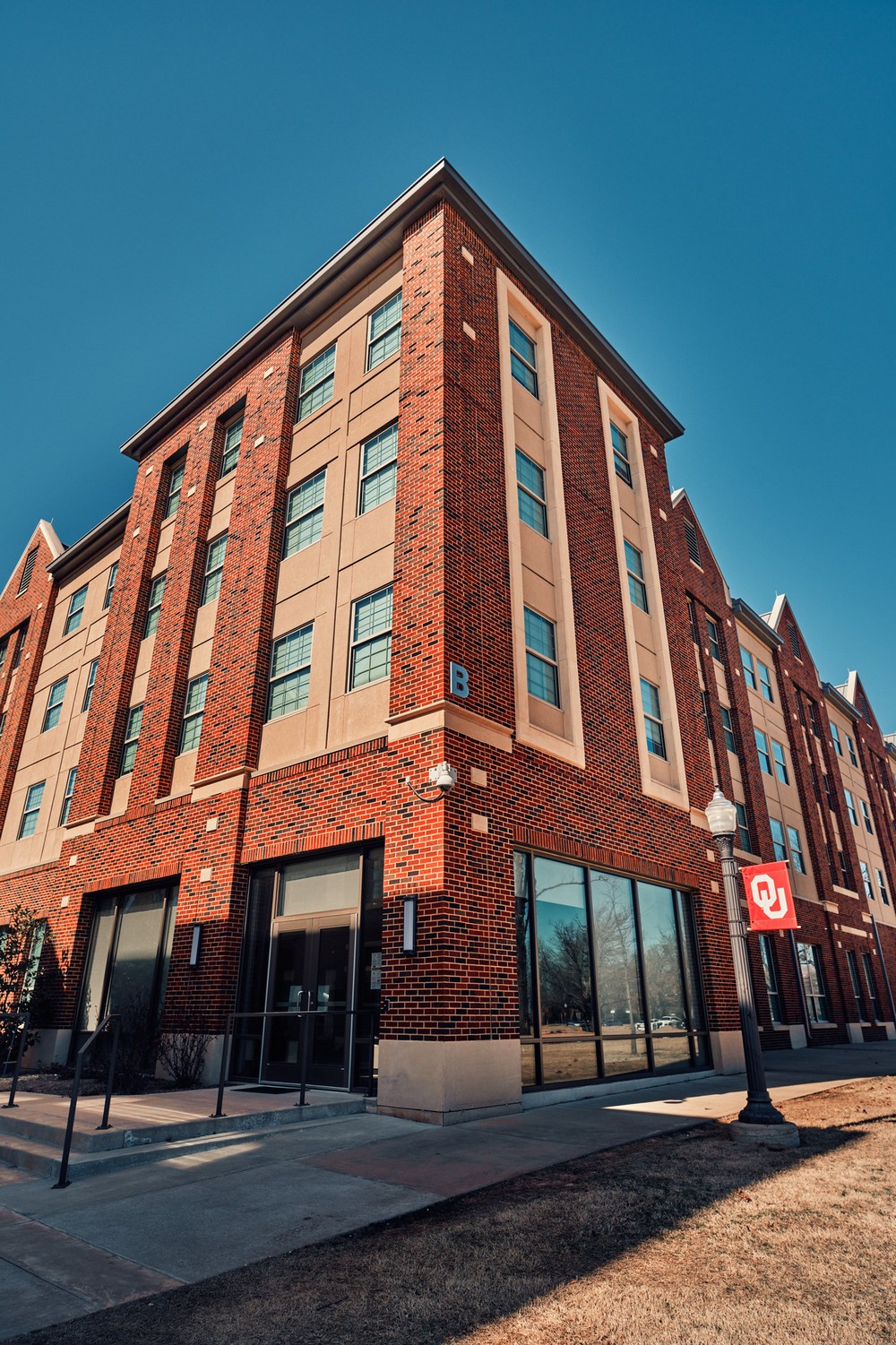 The outside corner of Cross B where the OU Gaming & Esports Complex is located on campus.