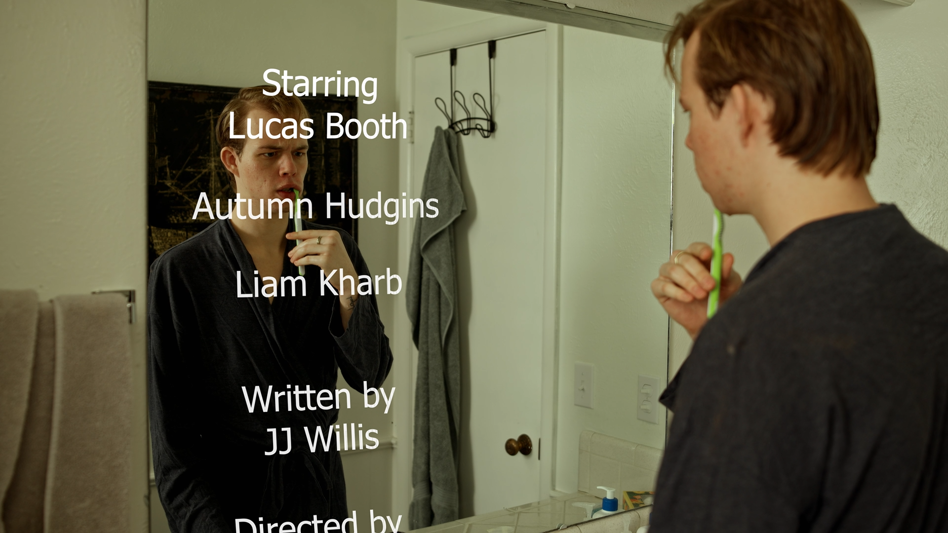 The credits roll on the award-winning film, “A Film About Toby” by 盖洛德新闻与大众传播学院s students Lucas Booth, Autumn Hudgins, Liam Kharb, Lilly Stover, Scotty Strout, Kylie Taylor, Kami Thompson, and JJ Willis. The work took a top honor at the recent Broadcast Education Awards.