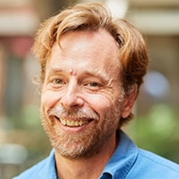 Associate Professor 丹电源