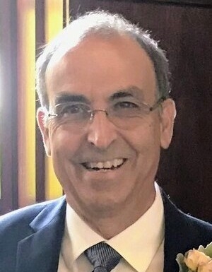 Dr. Carl Sondergeld.