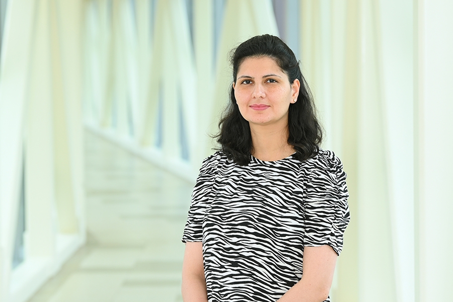 Kamiya Mehla, Ph.D., is an associate professor of oncology science in the OU College of Medicine and a researcher at OU Health Stephenson Cancer Center.