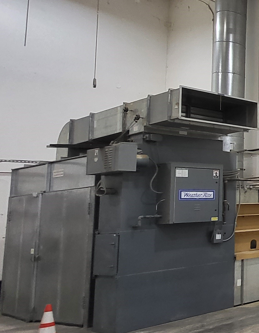 M. Cengiz Altan, Ph.D., with students in the Gallogly College of Engineering at the University of Oklahoma, are supporting a project to improve nondestructive inspection methods and technologies in partnership with the Oklahoma City Air Logistics Complex.