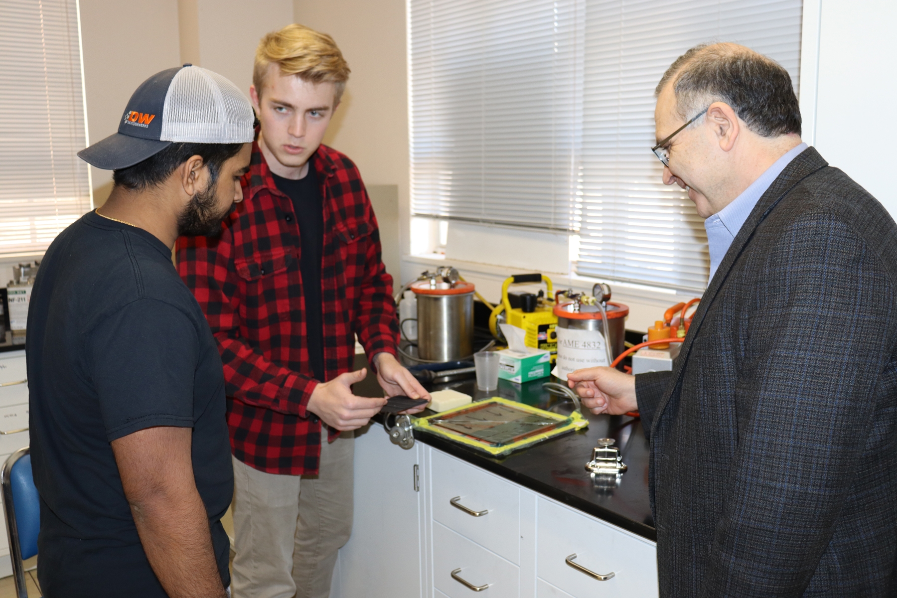 M. Cengiz Altan, Ph.D., with students in the Gallogly College of Engineering at the University of Oklahoma, are supporting a project to improve nondestructive inspection methods and technologies in partnership with the Oklahoma City Air Logistics Complex.
