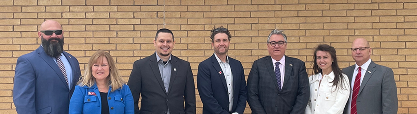 Photo Caption: From left: Drew Allen, Director for Research Initiatives, University of Oklahoma Office of the Vice Presdent for Research and Partnerships; Joyce Burch, Director of Corporate Partnerships and Regional Economic Development, University of Oklahoma Office of Innovation and Corporate Partnerships; Josh Montoya, Epirus sales engineer; John Juell, Epirus Vice President of Operations; Tomás Días de la Rubia, University of Oklahoma Vice President for Research And Partnerships; Grace Hancik, Epirus Senior Associate for Appropriations; and Cliff Wojtalewicz, Oklahoma Aerospace Defense Innovation Initiative Operations Manager.
