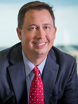 Headshot of 画Deaton