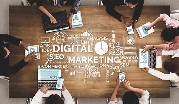 1471861661 Digital Marketing Technology Solution for Online Business Concept - Graphic interface showing analytic diagram of online market promotion strategy on digital advertising platform via social media.
