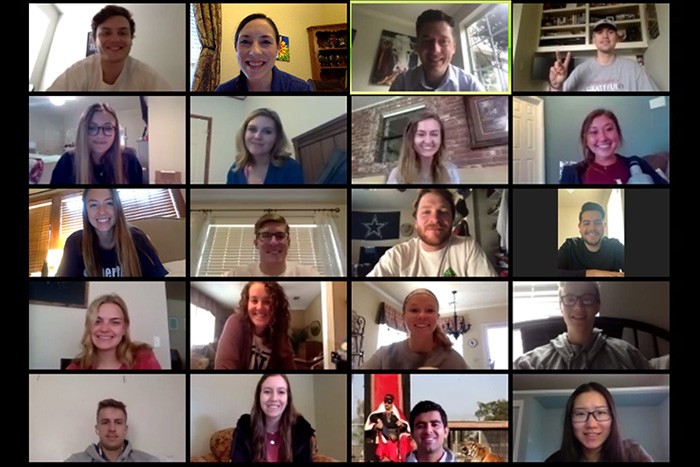 Online managment class meets virtually