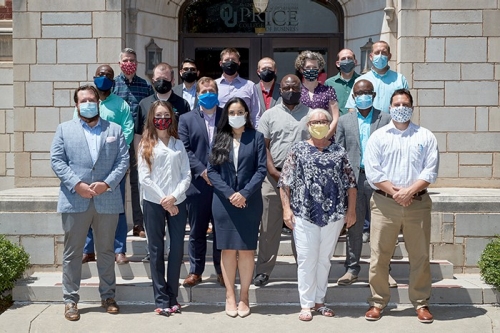 Group photo of the 14th cohort of the Executive MBA in Energy program 