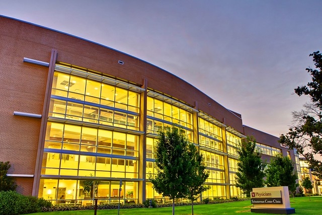 A photo of the Schusterman Clinic at OU-Tulsa